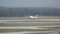 Airbus A319-111 - easyJet - G-EZAT