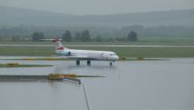 Austrian Arrows - Fokker 100 - OE-LVK - "Timisoara"