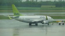 Air Baltic - Boeing 737-548 mit Winglets - YV-BBH