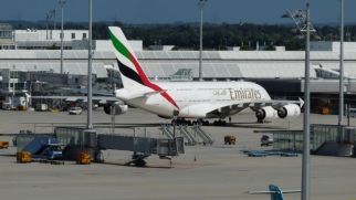 Emirates - Airbus A380-800 - A6-EDQ beim "pushback"