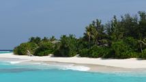 Der Strand mit dem Steg zu den Oceanvillen